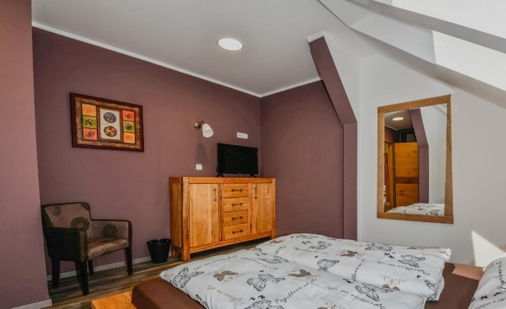 Ta Fabrika Restavracija,Pizzerija In Prenocisca Hotel Dravograd Kültér fotó